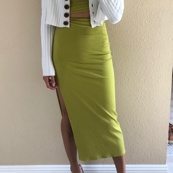 Lulus Dresses & Skirts - Lulu’s - Asymmetrical Cut-out Lime Green Midi Dress - Size XS